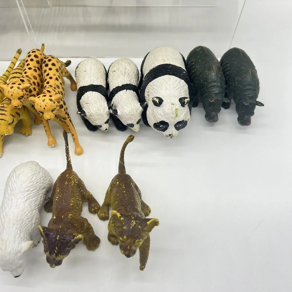 AAA Triple A‎ Zoo Animals Lot Of 25 Heavy Rubber Animal Vintage Elephant Turtle